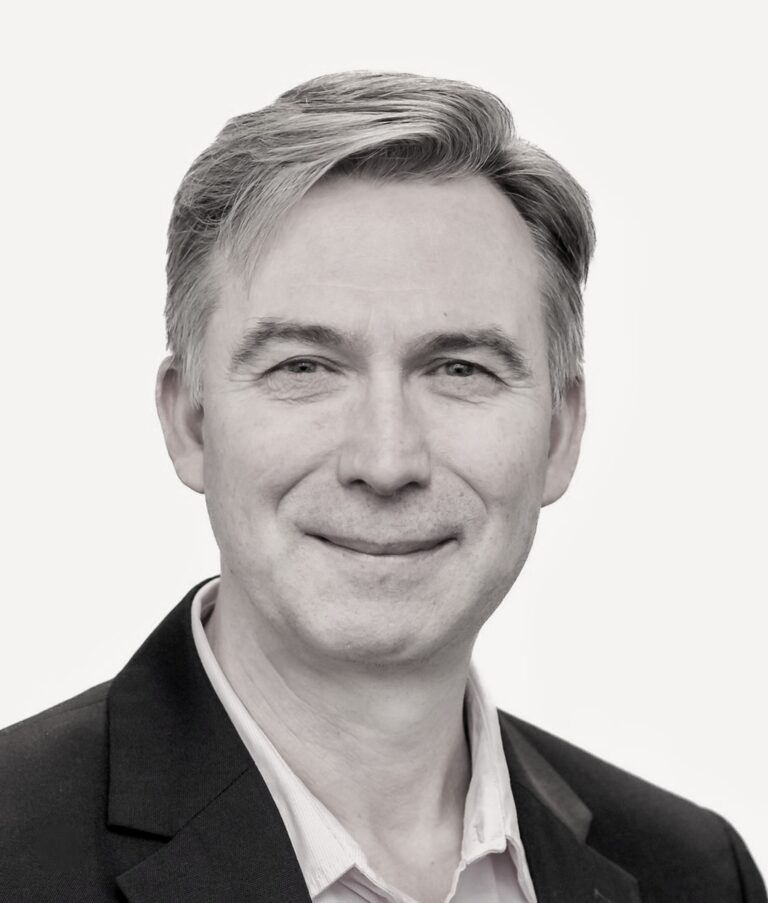 Alasdair White headshot1